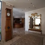Отель Albergo Miralago